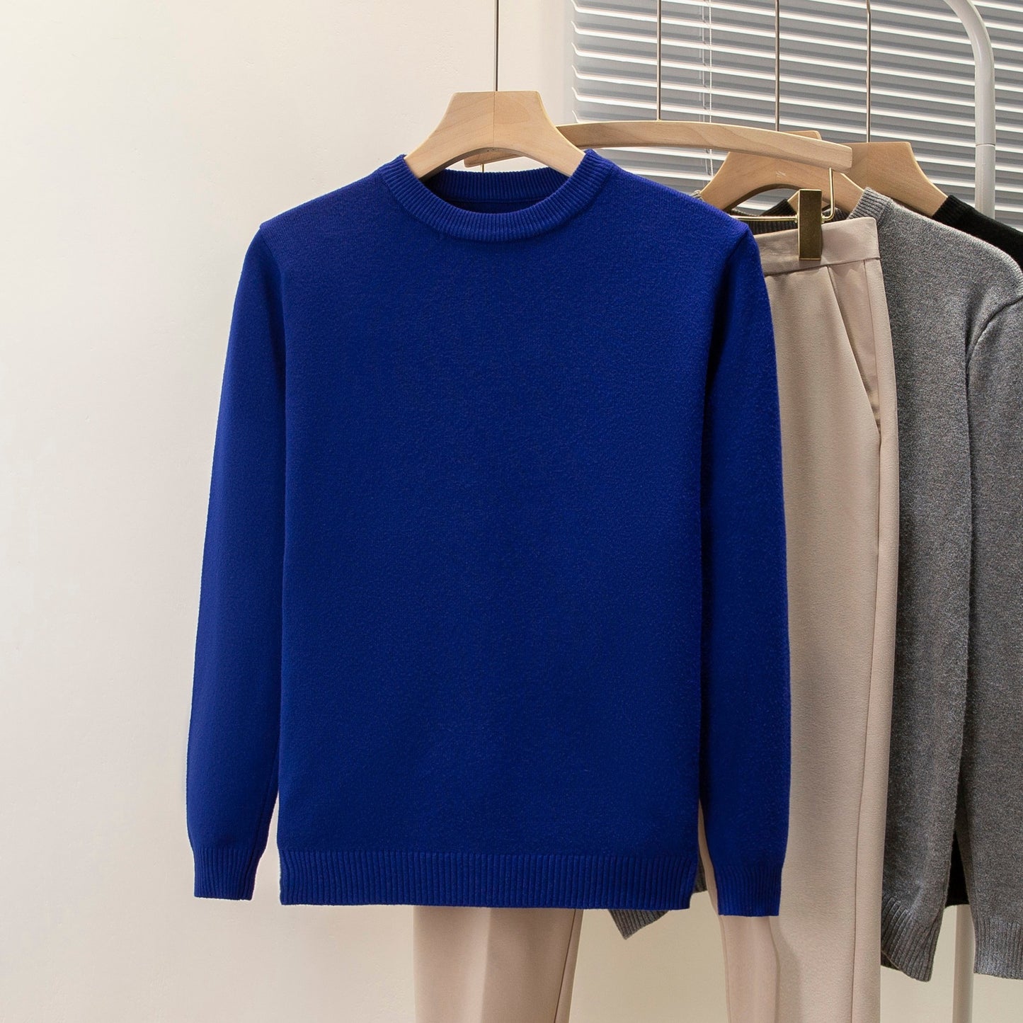 Round Neck Sweater Men's Solid Color Casual Bottoming Sweater