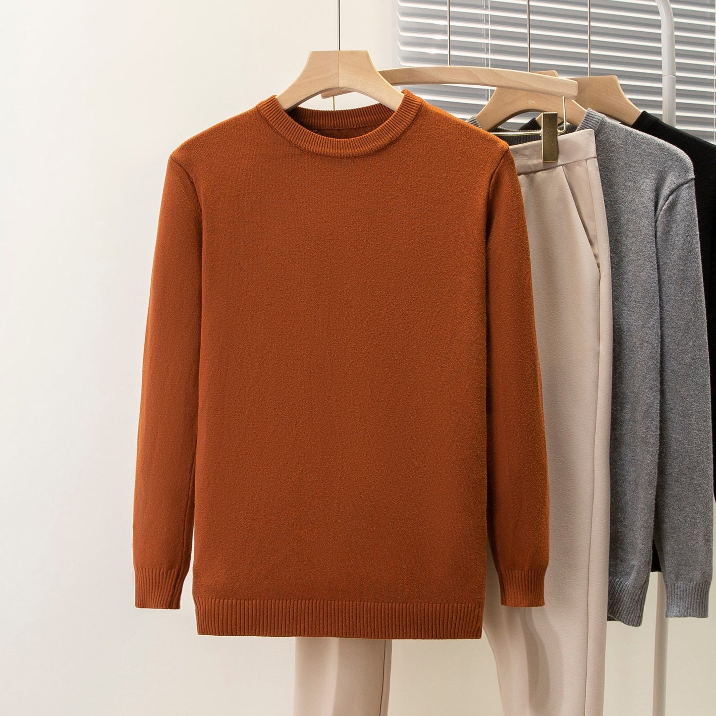 Round Neck Sweater Men's Solid Color Casual Bottoming Sweater
