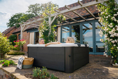 M Spa Oslo Plus 1.8m square, Air Jet massage, filtration system, APP